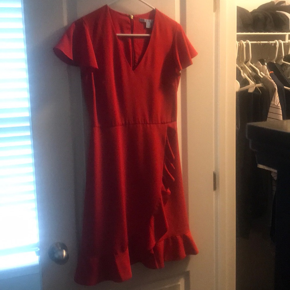 Bought for a photoshoot so I don’t need it anymore